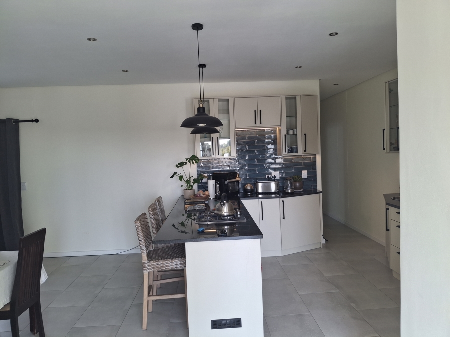 To Let 1 Bedroom Property for Rent in Sandown Western Cape